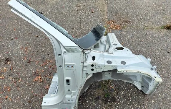 Hyundai Ioniq 5 Front quarter panel 