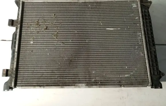 Audi A6 S6 C5 4B Coolant radiator A6C5