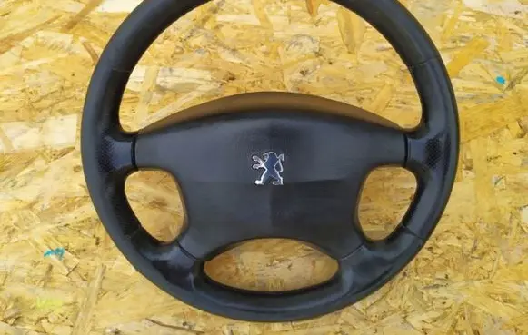 Peugeot 607 Steering wheel