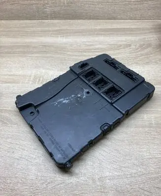 Renault Scenic II - Grand scenic II Central body control module 8200351183