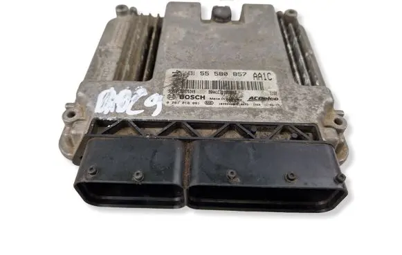 Opel Corsa D Engine control unit/module 55580857 0281018081