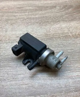 Seat Toledo II (1M) Vacuum pump 1H0906627A