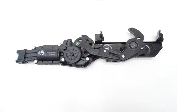 Audi A5 Tailgate/trunk/boot lock/catch/latch 8F0825823F