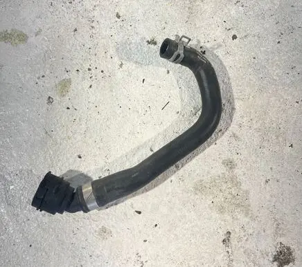 Volvo XC60 Engine coolant pipe/hose 31368800