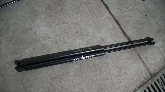 Volkswagen Caddy Tailgate/trunk/boot tension spring 