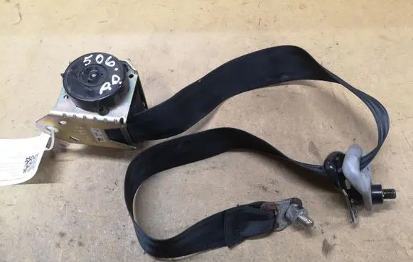 Mazda 3 I Front seatbelt 6033305 603157300A 603157000