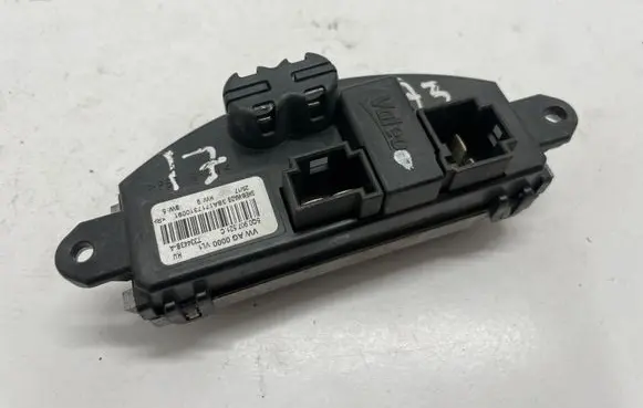Audi A3 S3 8V Heater blower fan relay 5Q0907521C