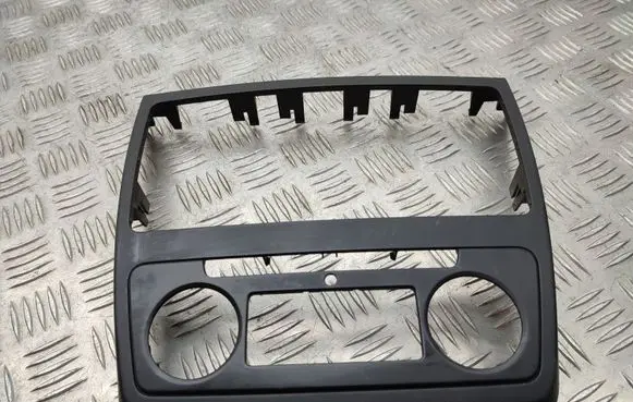 Skoda Yeti (5L) Radio/GPS head unit trim 5L0858069H