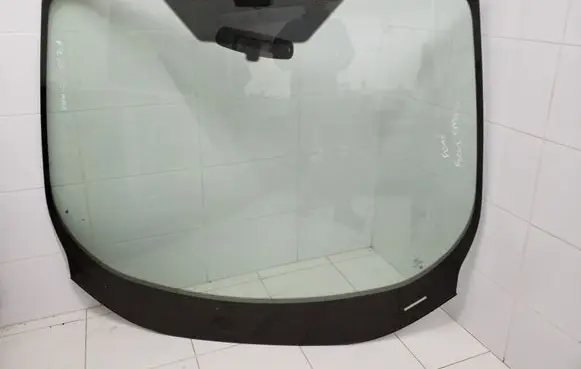 Ford Grand C-MAX Front windscreen/windshield window 