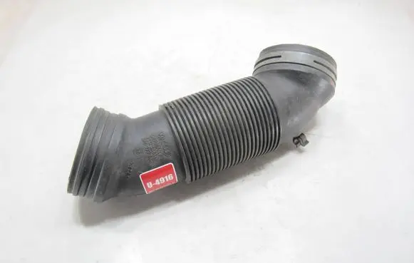 Volkswagen Golf Plus Air intake hose/pipe 1K0129684L VCD446149