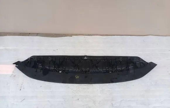Audi A5 Front bumper skid plate/under tray 8W6807611