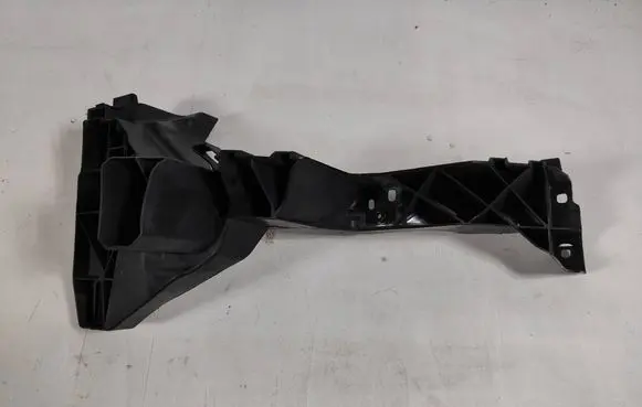 Audi Q7 4M Headlight/headlamp mounting bracket 4M0805607B 106205000