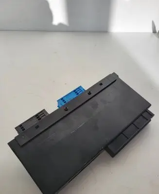 BMW 3 E90 E91 Comfort/convenience module 83671319