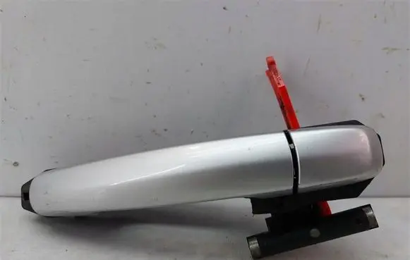 Suzuki SX4 Rear door exterior handle 