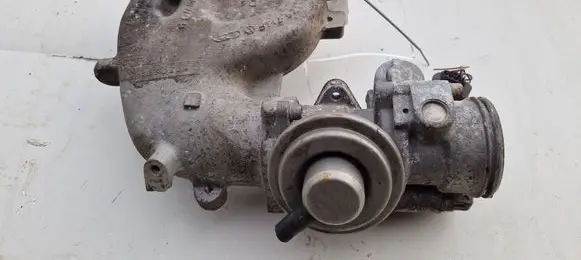 Volkswagen Polo Intake manifold 040129713f