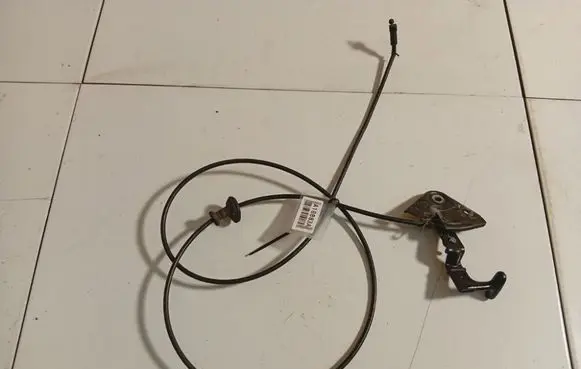 Audi A4 S4 B5 8D Engine bonnet (hood) release handle 