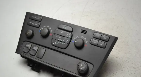 Volvo V70 Climate control unit 