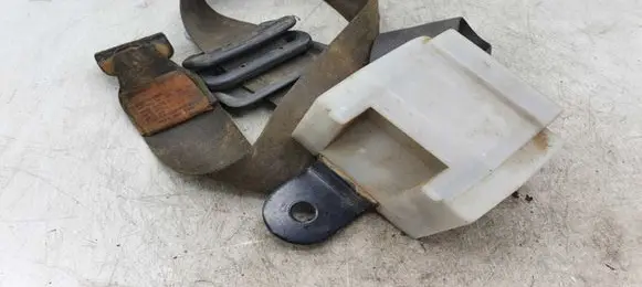 Mitsubishi Pajero Rear seatbelt M0208 N1267 81R542