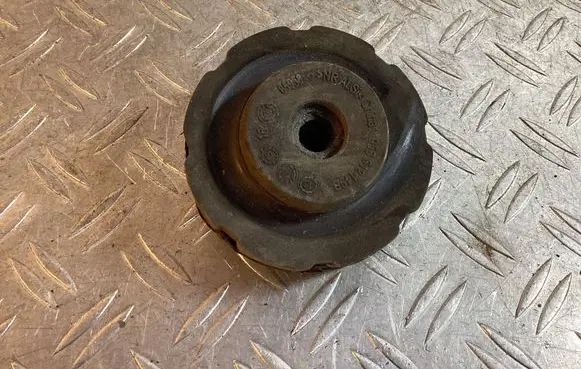 Porsche Macan (95B) Rear coil spring rubber mount 95B51219B