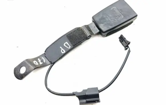 Audi A1 Front seatbelt buckle