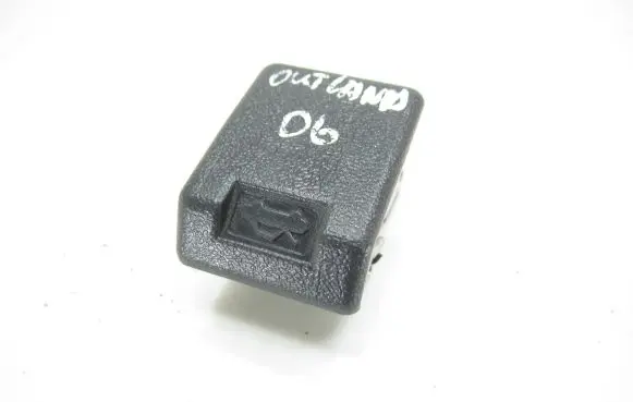 Mitsubishi Outlander Engine bonnet (hood) release handle
