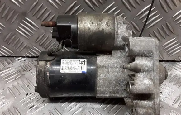 Citroen C4 Grand Picasso Starter motor 966352888000 M000T22471