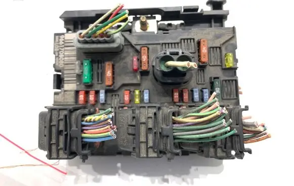 Citroen C4 I Picasso BSM Control unit 9661708080