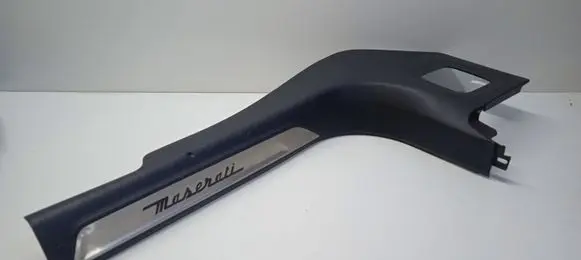 Maserati Levante Front sill trim cover 670047742