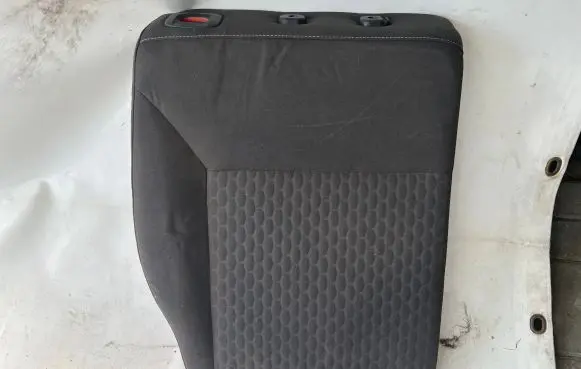 Ford Focus Second row seats 
