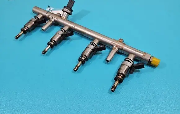 Fuel injector