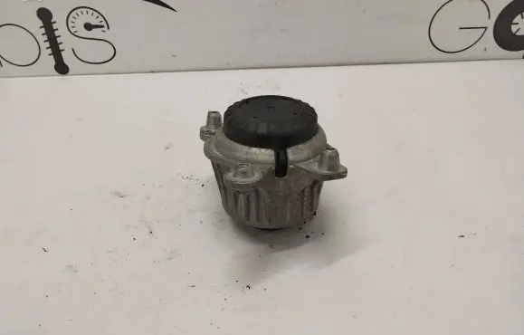 Mercedes-Benz E W213 Engine mount bracket A2382400200