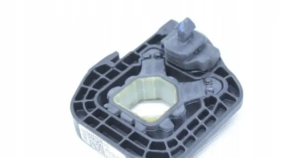BMW X1 U11 Radiator mount bracket 5B31E52