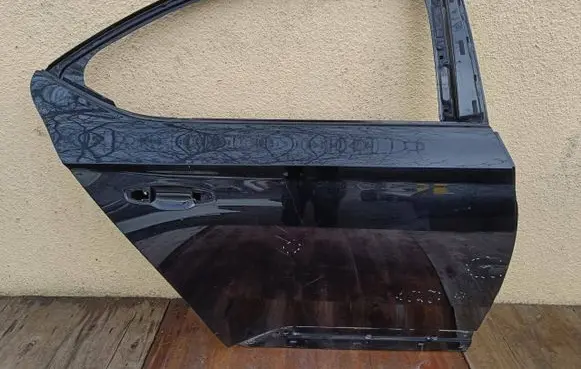 Skoda Superb B8 (3V) Rear door 3V5833312