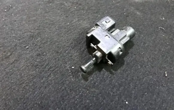 Ford Focus Brake pedal sensor switch 93bb16480bc 93bb-16480-bc