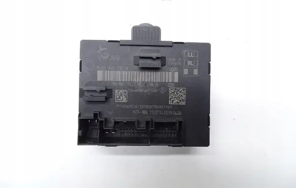 Audi A3 S3 8V Door control unit/module 5Q0959595B