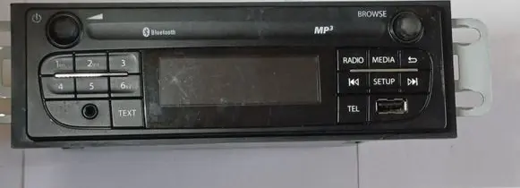 Opel Vivaro Radio/CD/DVD/GPS head unit 281151657R