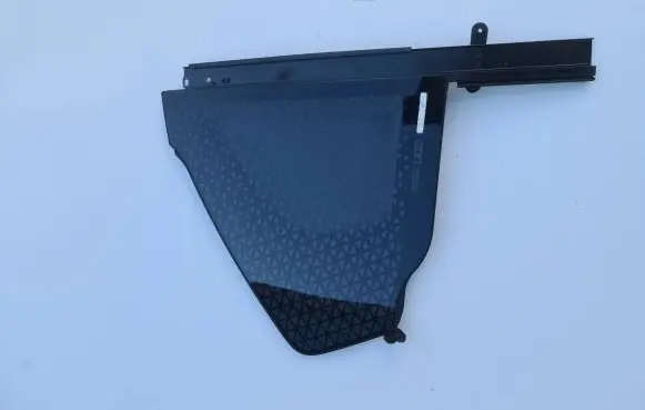 BMW 7 G70 Rear vent window glass 4A27BC4 DOT90AS3M21421