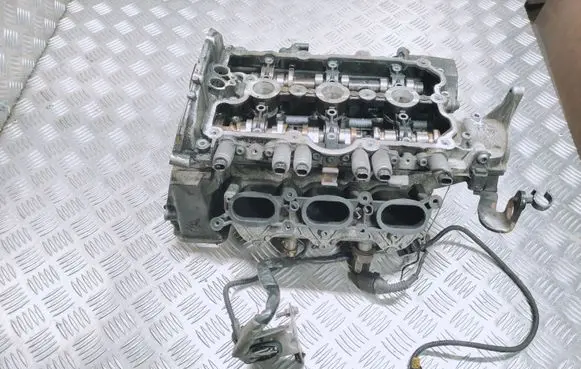 Audi A6 S6 C6 4F Engine head 006E103285