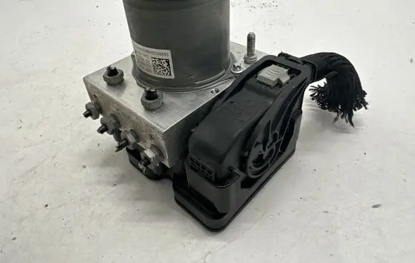 Mercedes-Benz A W177 ABS Pump A2439002000 A2439010900 A2439021100