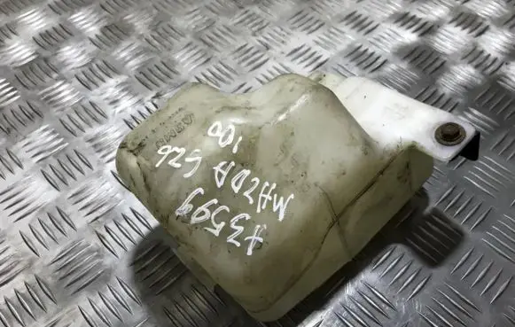 Mazda 626 Coolant expansion tank/reservoir