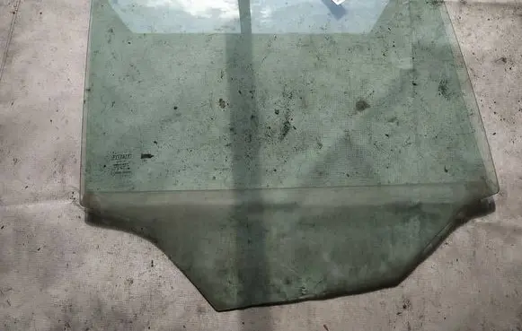Fiat Stilo Rear door window glass as2