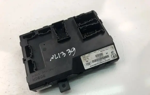 Ford Fiesta Central body control module 8V5115K600CF