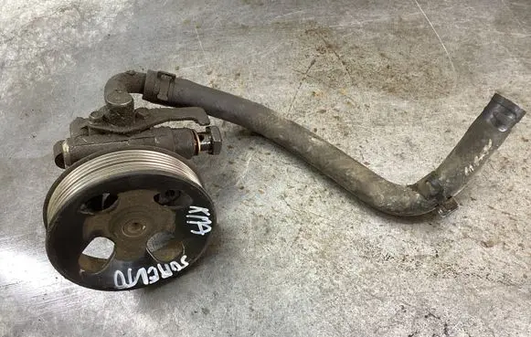 KIA Sorento Power steering pump