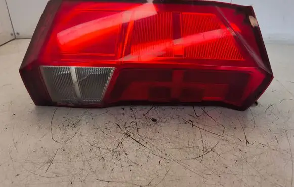 Volkswagen Crafter Rear/tail lights 7C0945095F