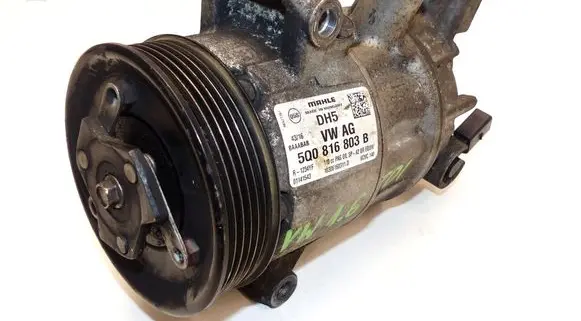 Volkswagen Golf VII Air conditioning (A/C) compressor (pump) 5Q0816803B