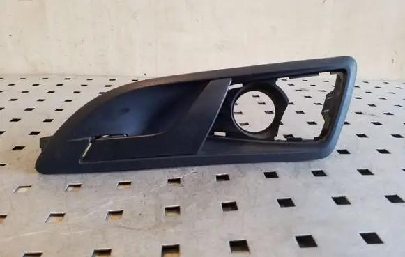 Skoda Octavia Mk2 (1Z) Rear door interior handle 1Z0839247