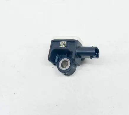 Maserati Ghibli Airbag deployment crash/impact sensor 56054085AA A1668210151