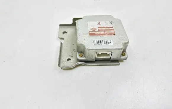 Nissan X-Trail T30 Torque split ecu control unit/module 41650EQ070 A68000U06 5601
