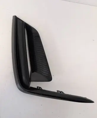 MG MG4 ev Front bumper lower grill P11183327