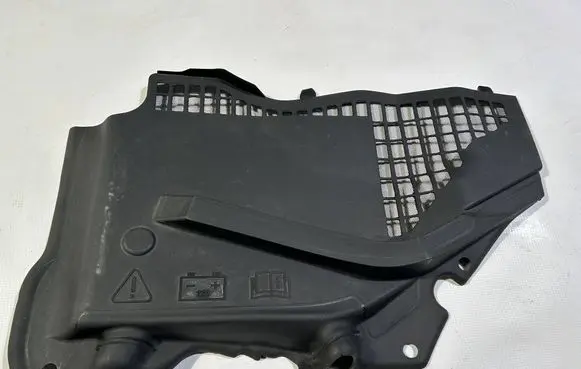 Ford Mustang VI Battery box tray cover/lid fr3b63018a14ad